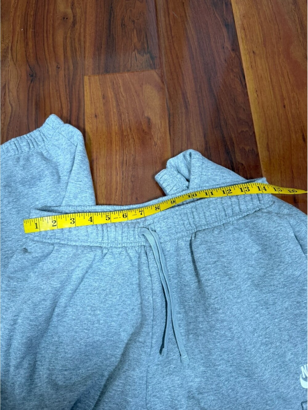 Nike Sportswear Fleece Grey Joggers Cargo Pants 28" Women's M Pocket DQ5196-063 - Picture 6 of 8